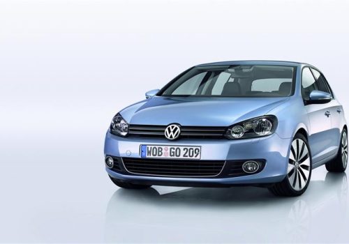 Volkswagen-Golf-2010-02-800