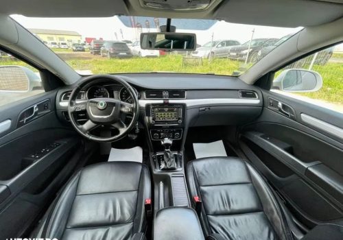 skoda superb-limo-interior