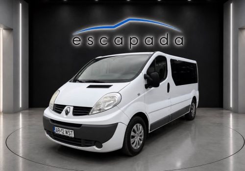 Renault Trafic 8+1 locuri de închiriat în Arad – Rent a Car Arad Escapada